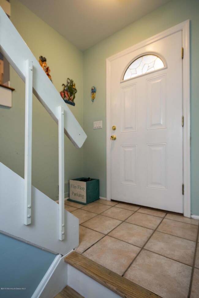 04_Front Entrance-2