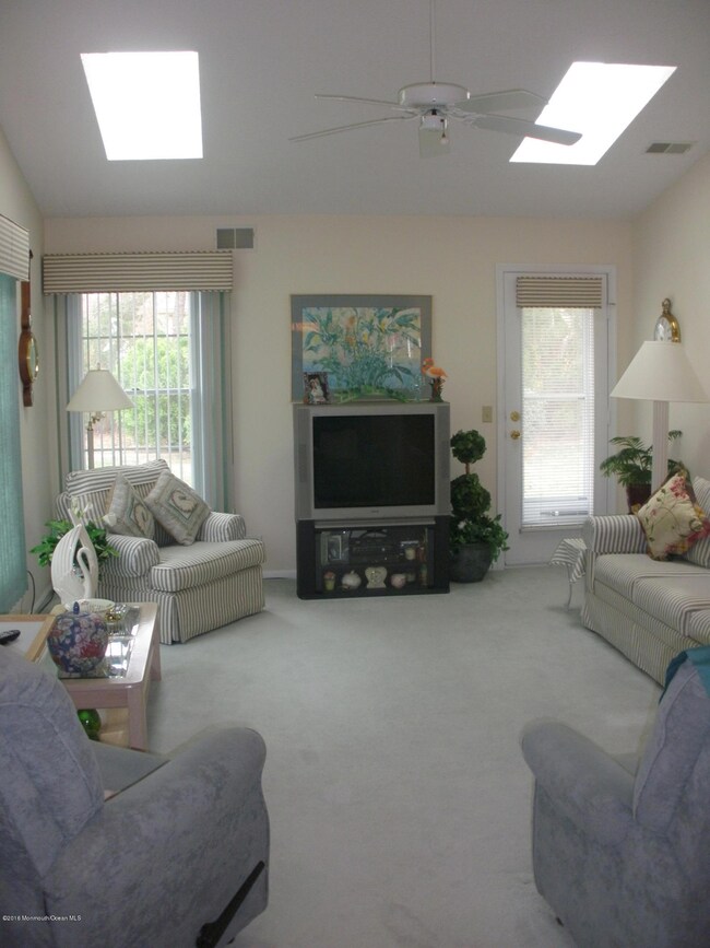 1589 Sweetbay Dr, Toms River, NJ 08755 - photo 7