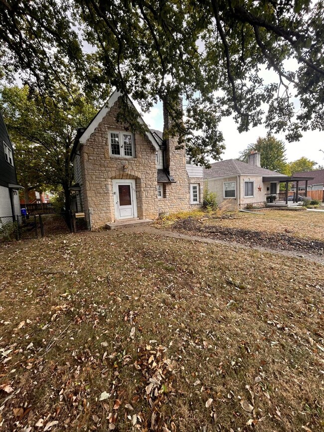 292 S Roys Ave, Columbus, OH 43204 - photo 3