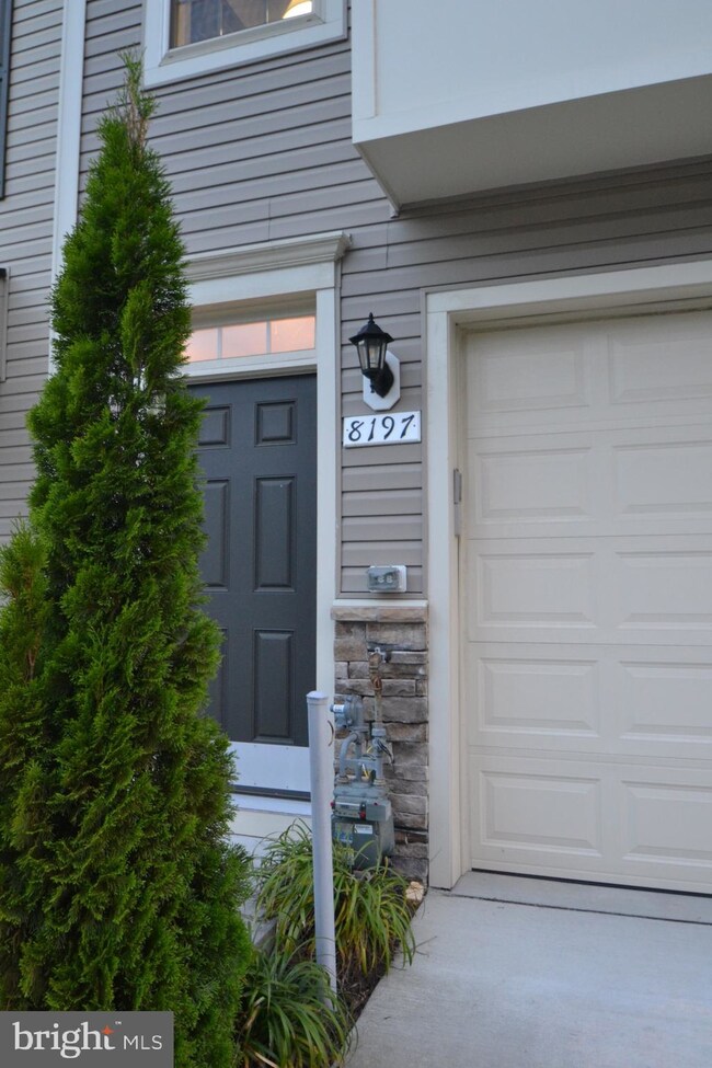 8197 Hollow Ct, Severn, MD 21144 - photo 3