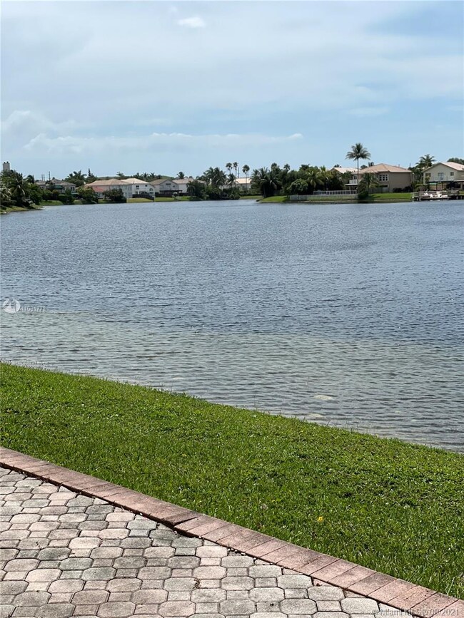 11144 NW 73rd St, Doral, FL 33178 - photo 2