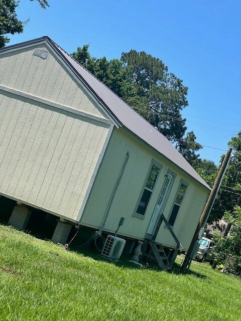 2509 3rd St, Bay City, TX 77414 - photo 3