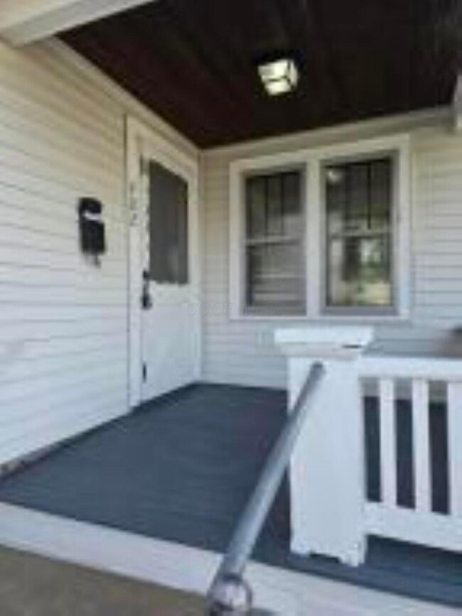 400 S Arlington Ave unit 402, Springfield, OH 45505 - photo 2