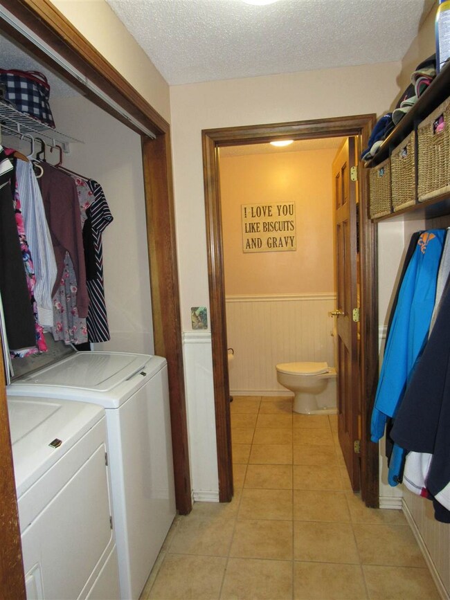 9 Barisano Way, Nashua, NH 03063 - photo 7