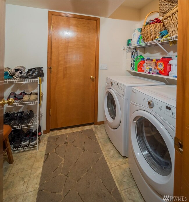 1014 Silver Springs Way, Stanwood, WA 98292 - photo 2