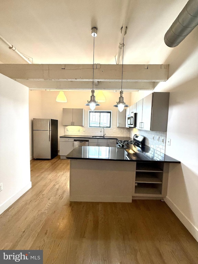 2620 Martha St unit 301, Philadelphia, PA 19125 - photo 3