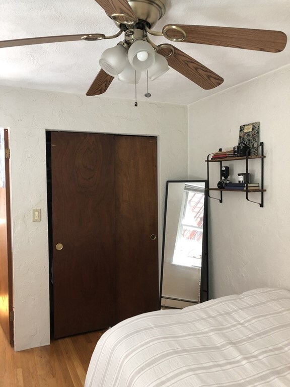 19 Margaret St unit 1, Boston, MA 02113 - photo 3