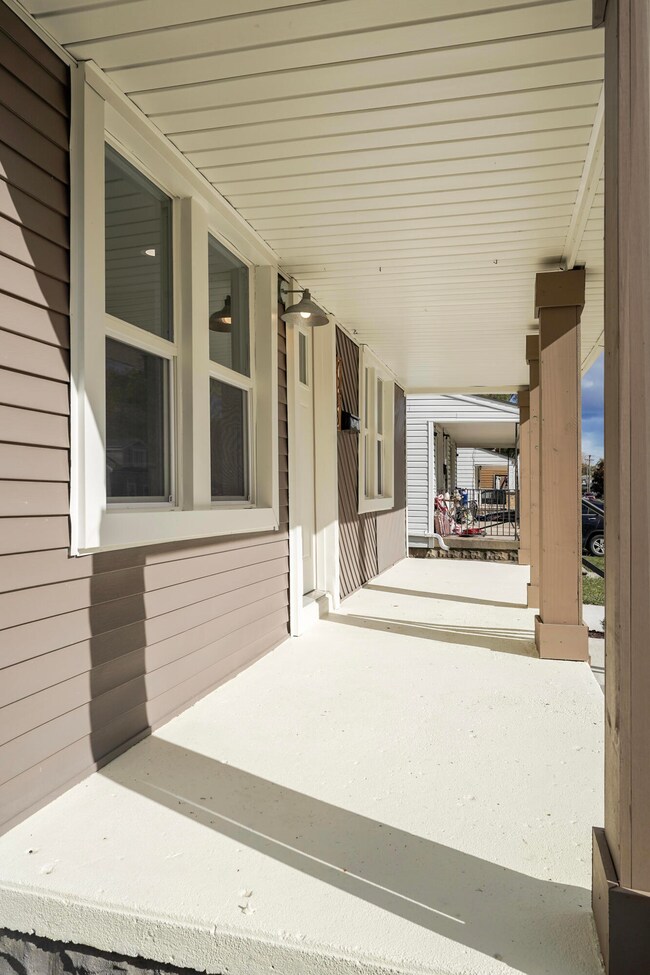 7043 Toepfer Rd, Warren, MI 48091 - photo 6