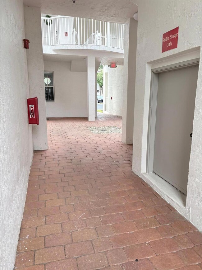 4311 SW 160th Ave unit 101, Miramar, FL 33027 - photo 2