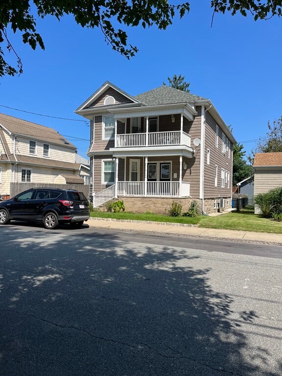 628 Weetamoe St unit 630, Fall River, MA 02720 - photo 3