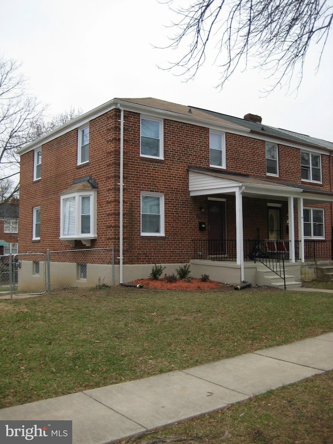 5512 Woodmont Ave, Baltimore, MD 21239 - photo 2