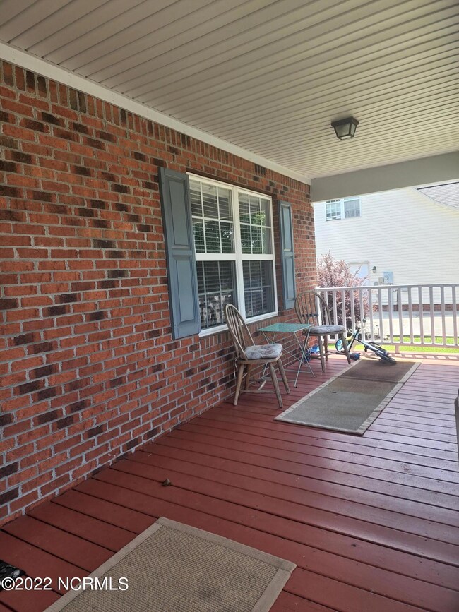 313 Richmond Dr, Jacksonville, NC 28540 - photo 2