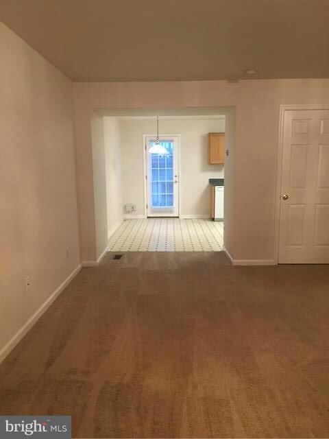 1871 Tiger Lily Cir unit 35, Woodbridge, VA 22192 - photo 4