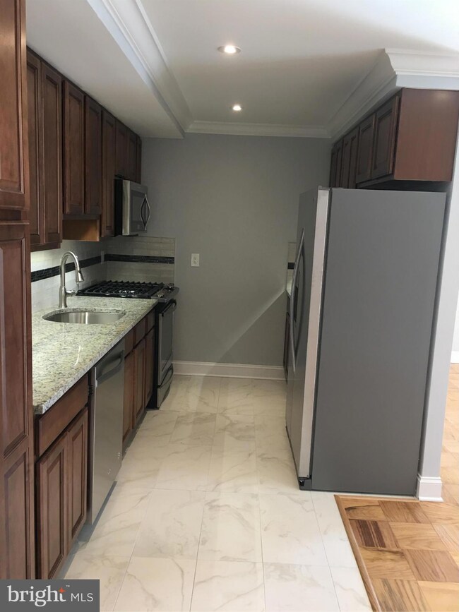 2205 Greenery Ln unit T4, Silver Spring, MD 20906 - photo 4