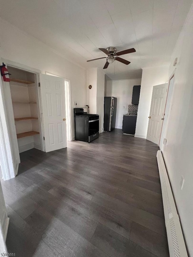 204 Erie St, Elizabethport, NJ 07206 - photo 2