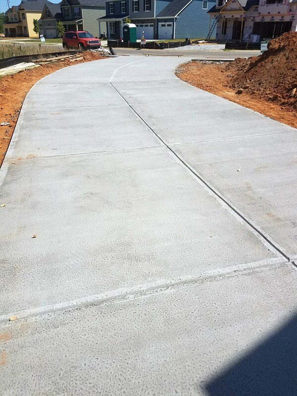 8 to 10  car  Drive way...