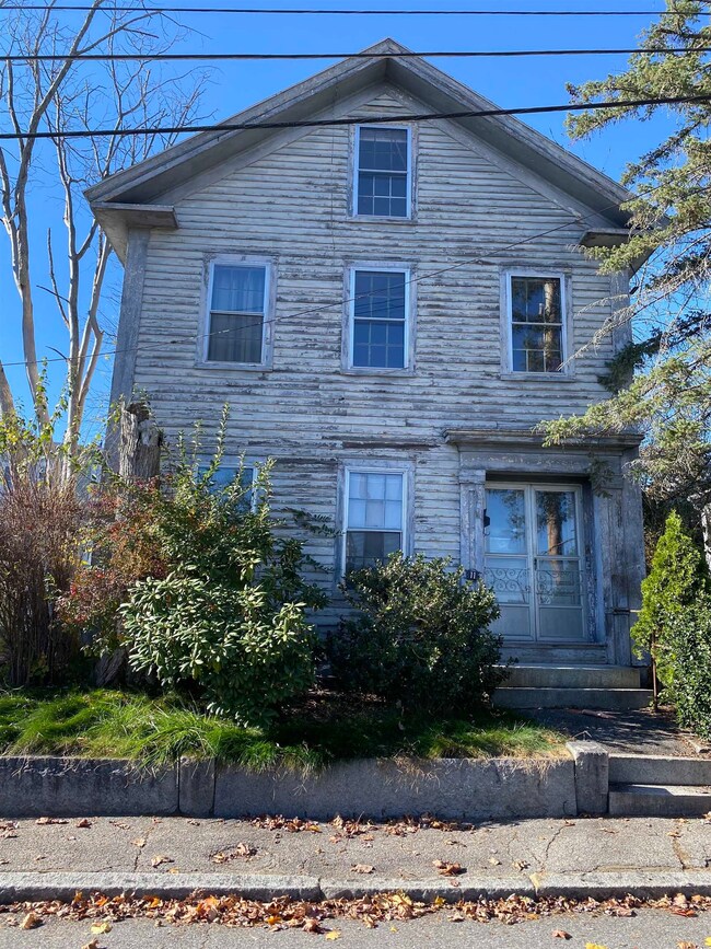 11 Hanover St, Concord, NH 03301 - photo 2
