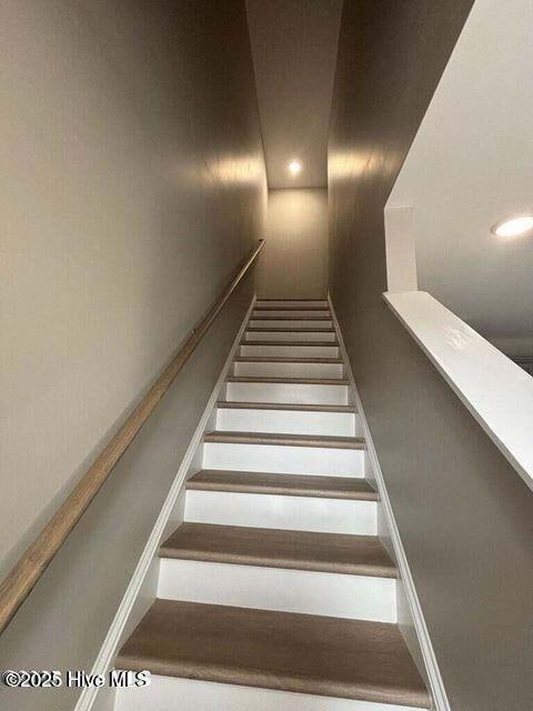 1226A Masters Ln unit B, Greenville, NC 27834 - photo 7