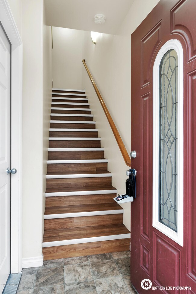6_EntryStairway