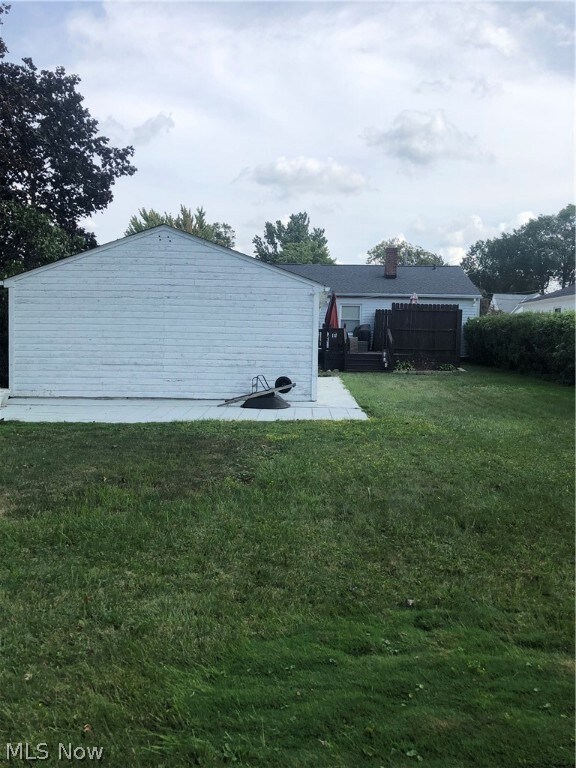 1706 Rush Rd, Wickliffe, OH 44092 - photo 4