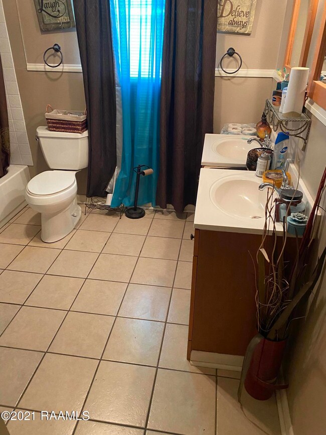 1103 Bank Ave, New Iberia, LA 70560 - photo 6