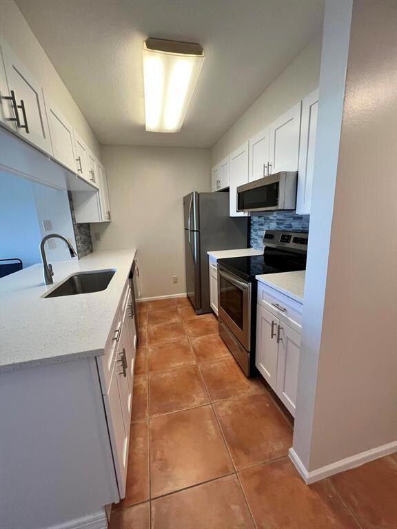 263 Cypress Point Dr unit 263, Palm Beach Gardens, FL 33418 - photo 2