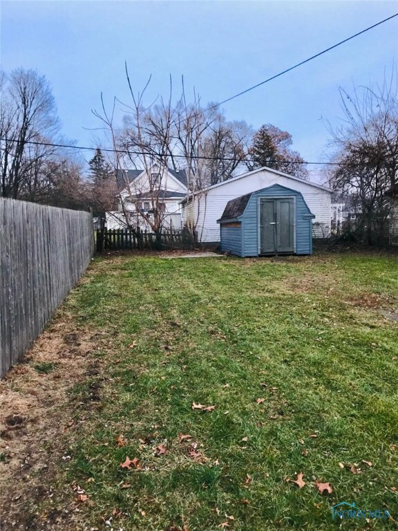 Back Yard w/Shed