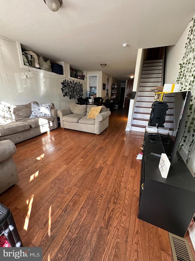 1615 N Bouvier St, Philadelphia, PA 19121 - photo 5