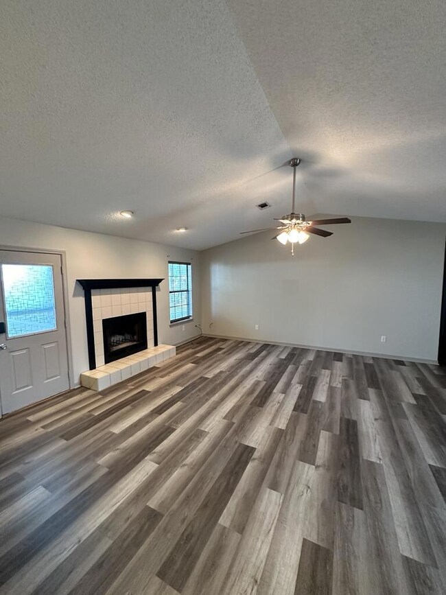 2567 Weeping Willow Lane