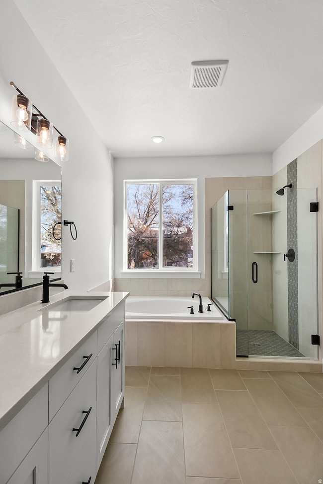 882 E 120 N unit 26, Tremonton, UT 84337 - photo 3