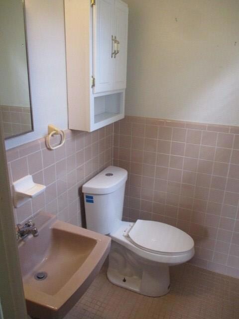 1/2 Bath