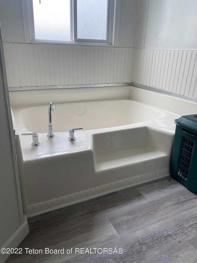 464 S Oak St, La Barge, WY 83123 - photo 3