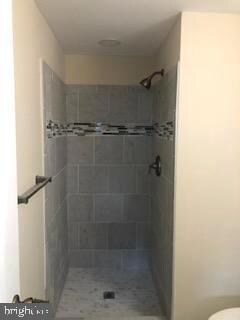 8109 Highpoint Rd, Clearwater Beach, MD 21226 - photo 5