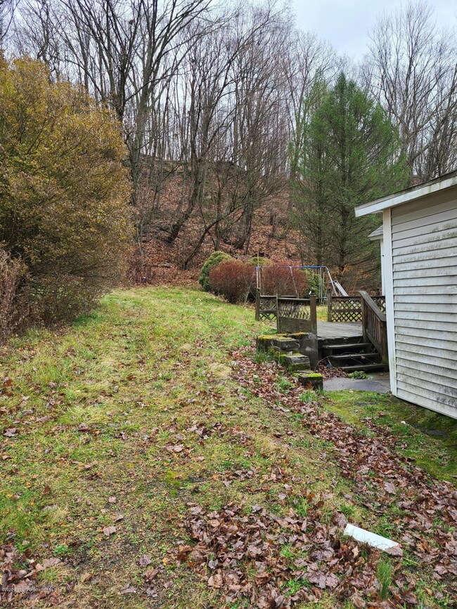 871 Hill St, Archbald, PA 18403 - photo 6