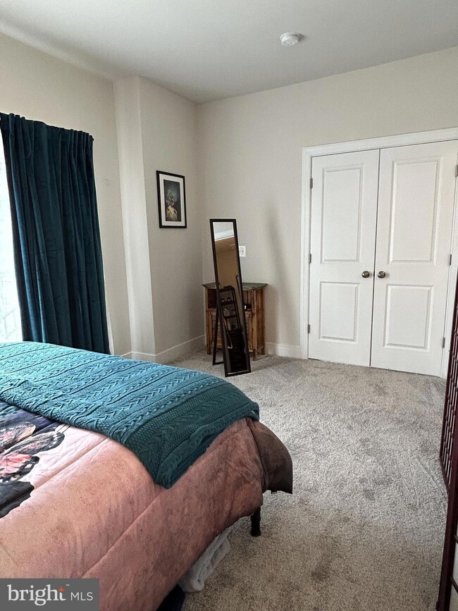 8151 Greenpoint Place, Rockville, MD 20855 - photo 6