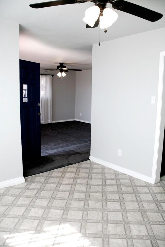 3427 Savannah Ave, El Paso, TX 79930 - photo 2