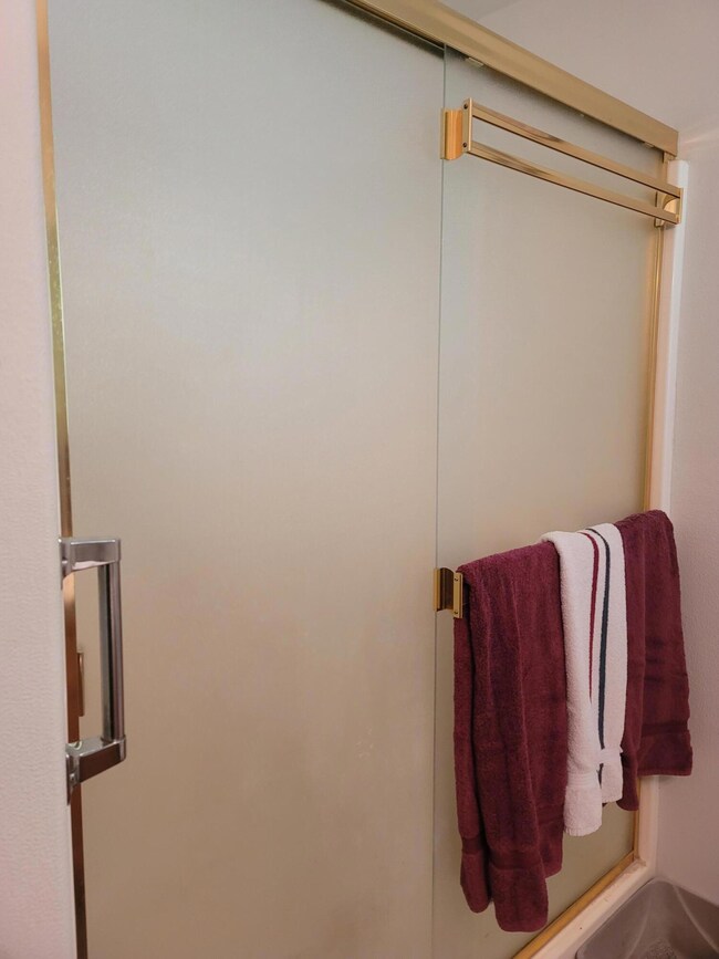 Primary shower