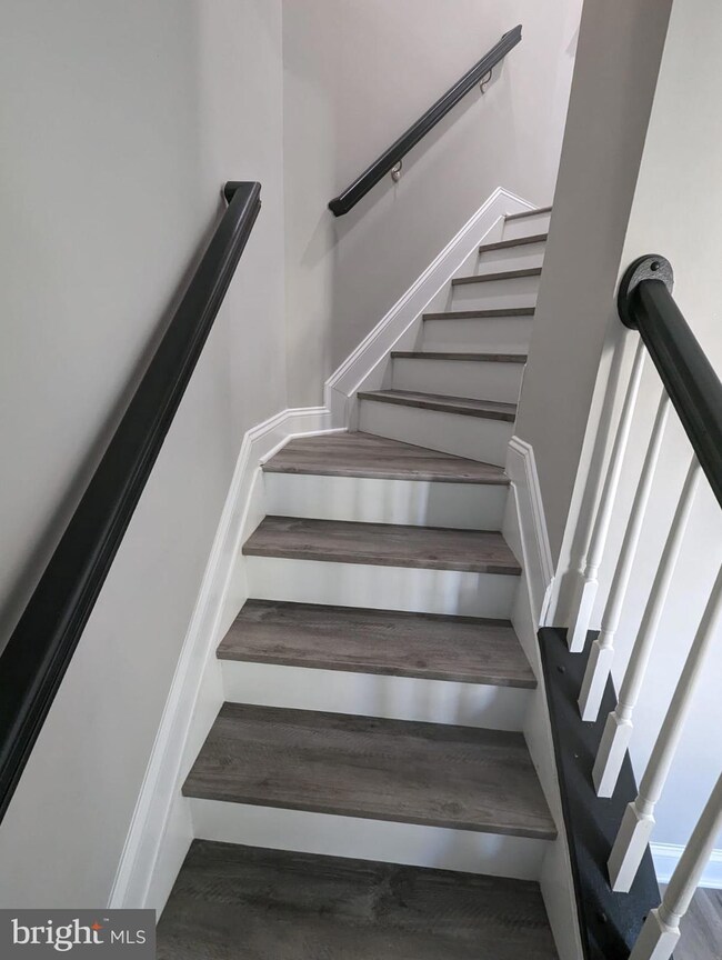 3902 Red Deer Cir, Randallstown, MD 21133 - photo 6