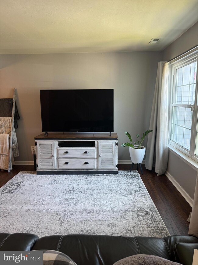 113 Charing Way, Mount Laurel, NJ 08054 - photo 2