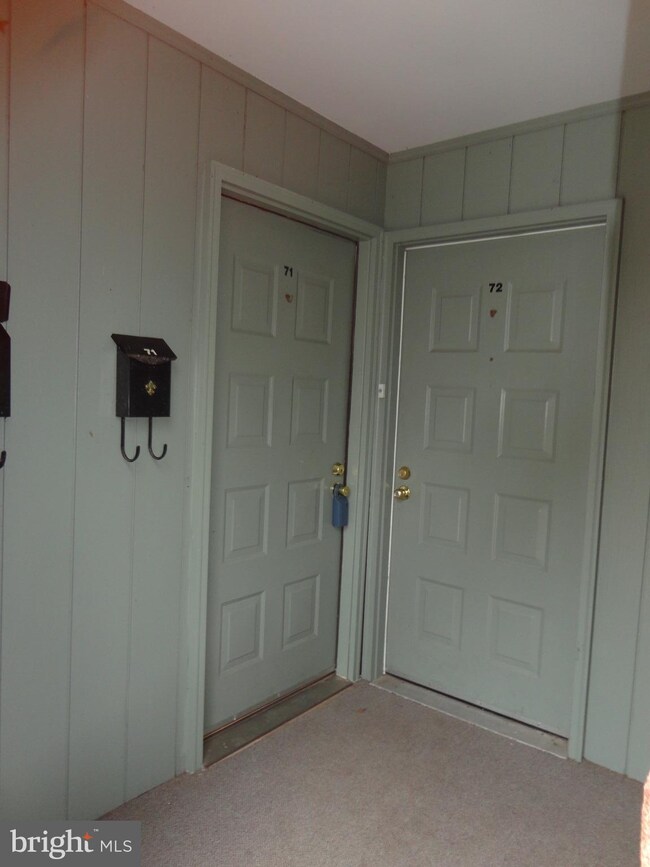 612 N Shady Retreat Rd unit 71, Doylestown, PA 18901 - photo 3