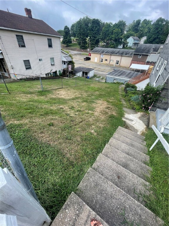 113 Locust St, Muse, PA 15350 - photo 3