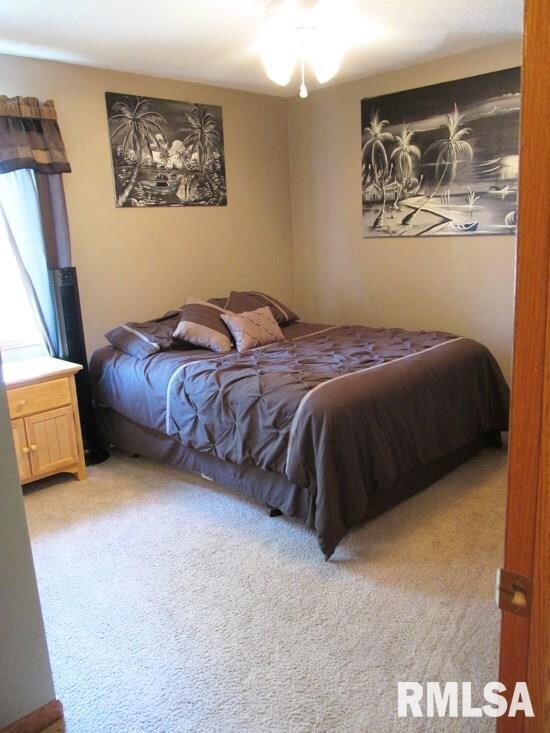1803 W 54th St, Davenport, IA 52806 - photo 2