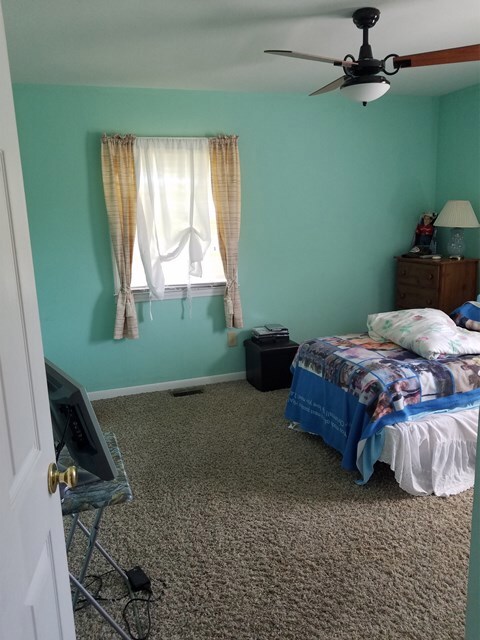 925 Gray St, Roanoke Rapids, NC 27870 - photo 6