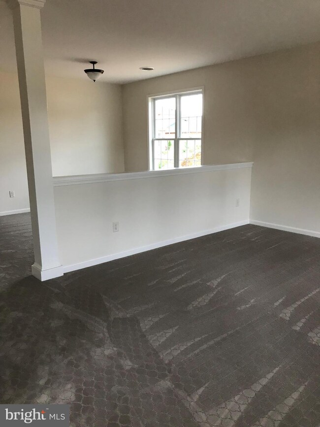 1755 Meridian Dr, Hagerstown, MD 21742 - photo 2