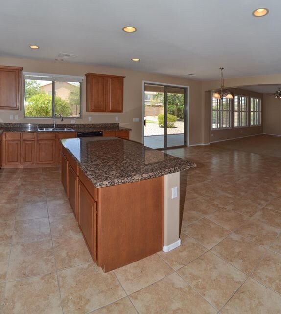 07 Kitchen
