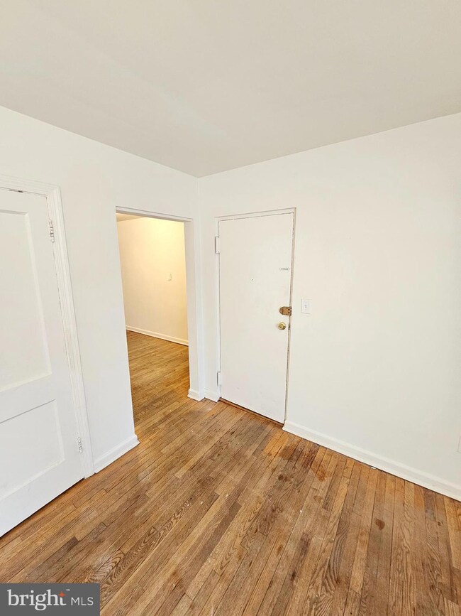 8711 Plymouth St unit 3, Silver Spring, MD 20901 - photo 2