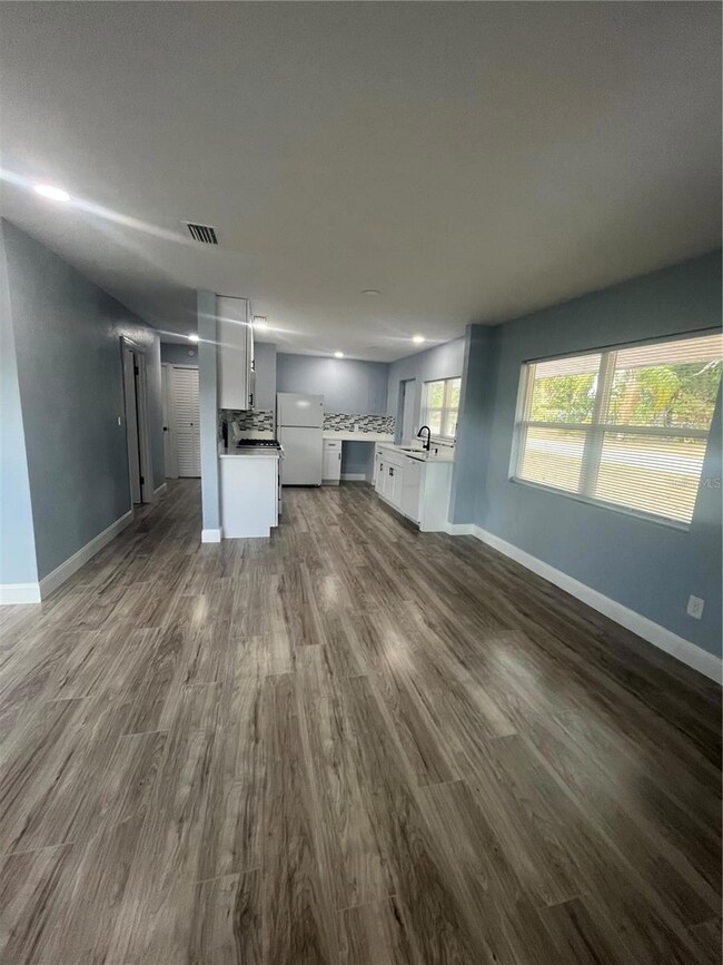 29 N Hendry Ave, Fort Meade, FL 33841 - photo 7