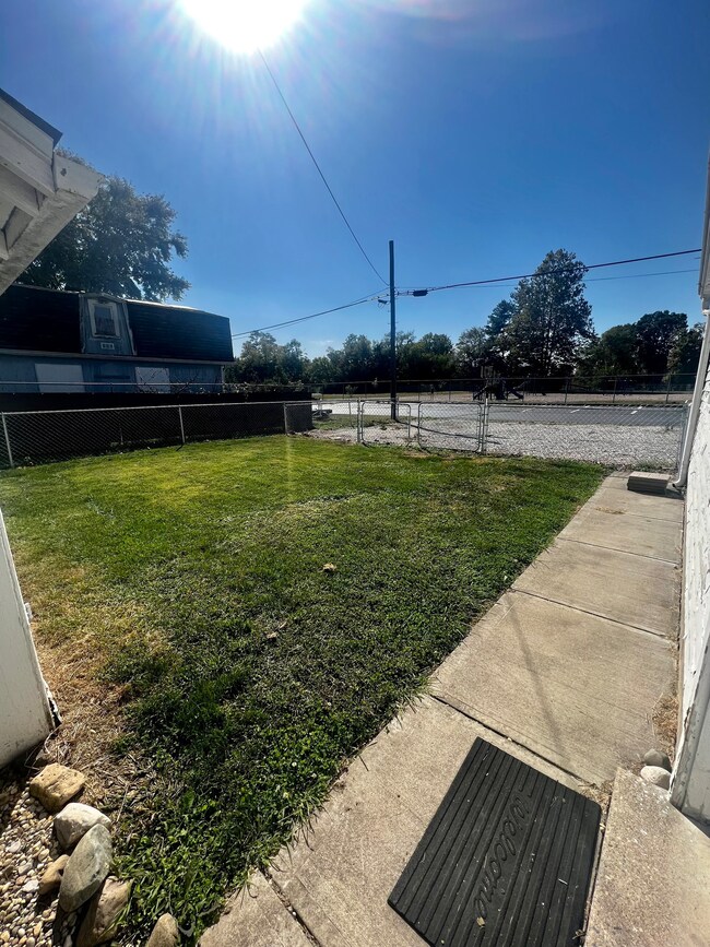 222 Wabash St, Plainfield, IN 46168 - photo 6