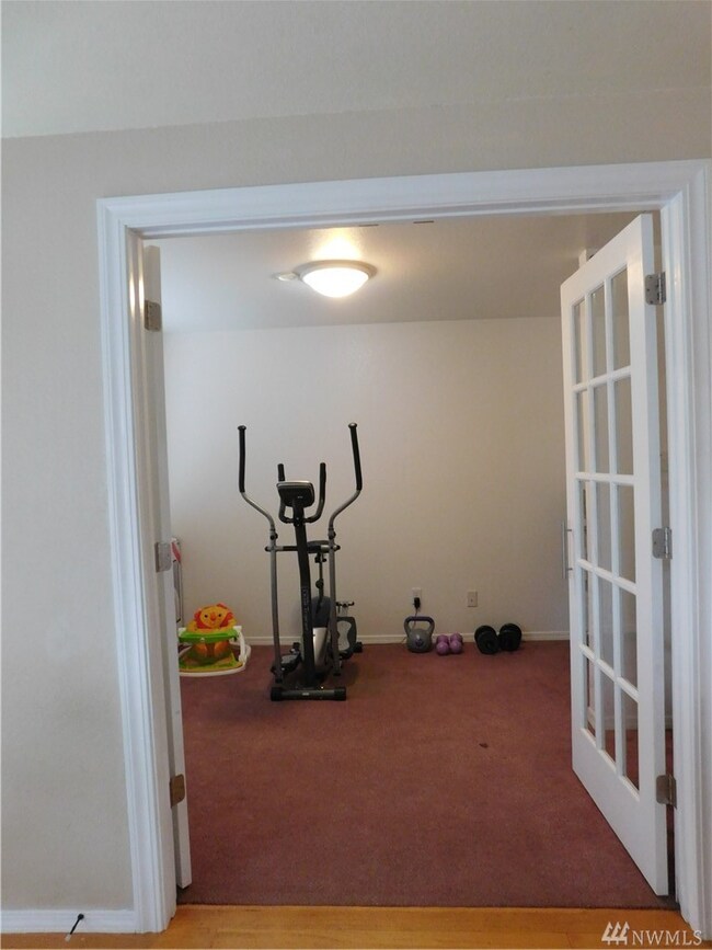 110 Washington Ct SE, Yelm, WA 98597 - photo 2