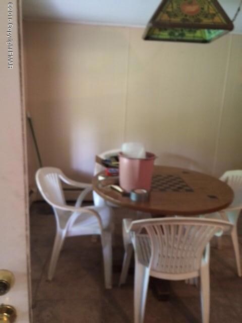 Dining area in Kitchen 1